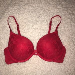 Victoria’s Secret push-up bra